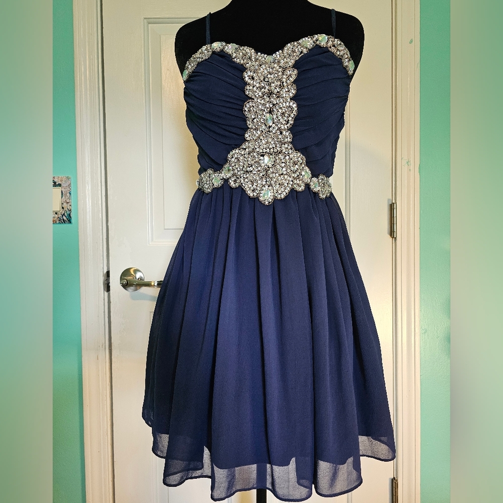 City Triangle Blue Formal Dress w/ Silver Embellishments Junior's Size 3